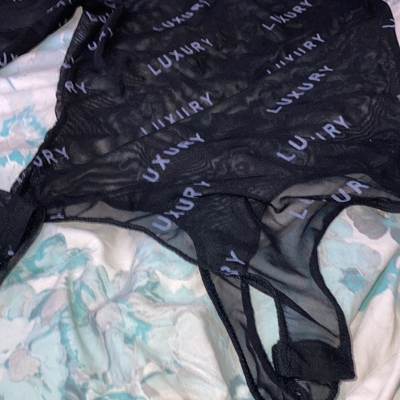 Fashion Nova luxury bodysuit🖤 - Picture 8 of 10